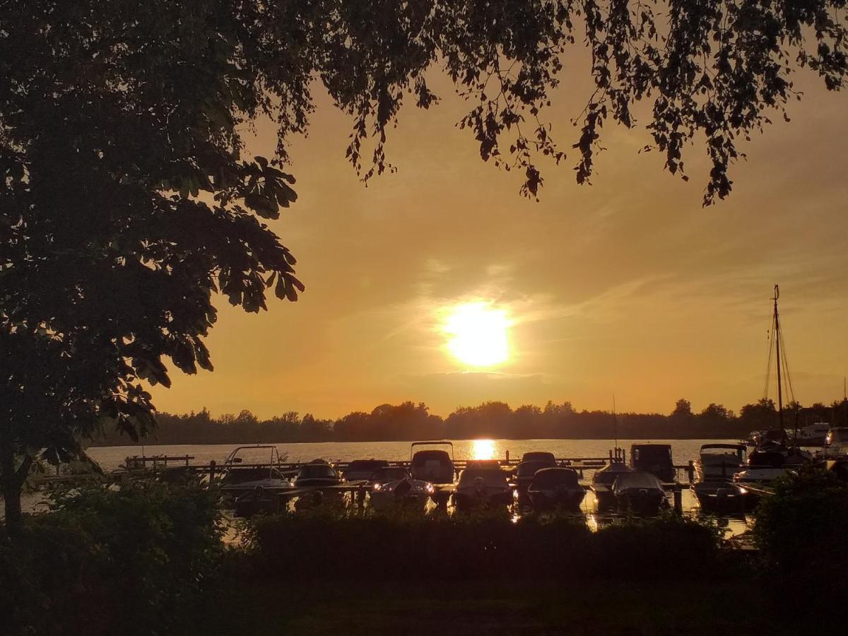 Camping Kleine Belterwijde, Trekkershut Екстер'єр фото